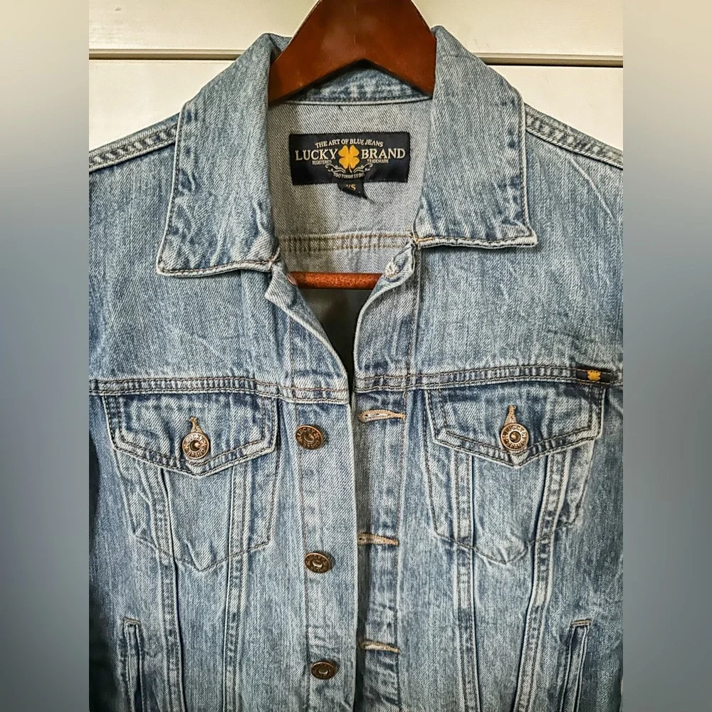 Women’s Lucky Brand jean jacket - Picture 2 of 12